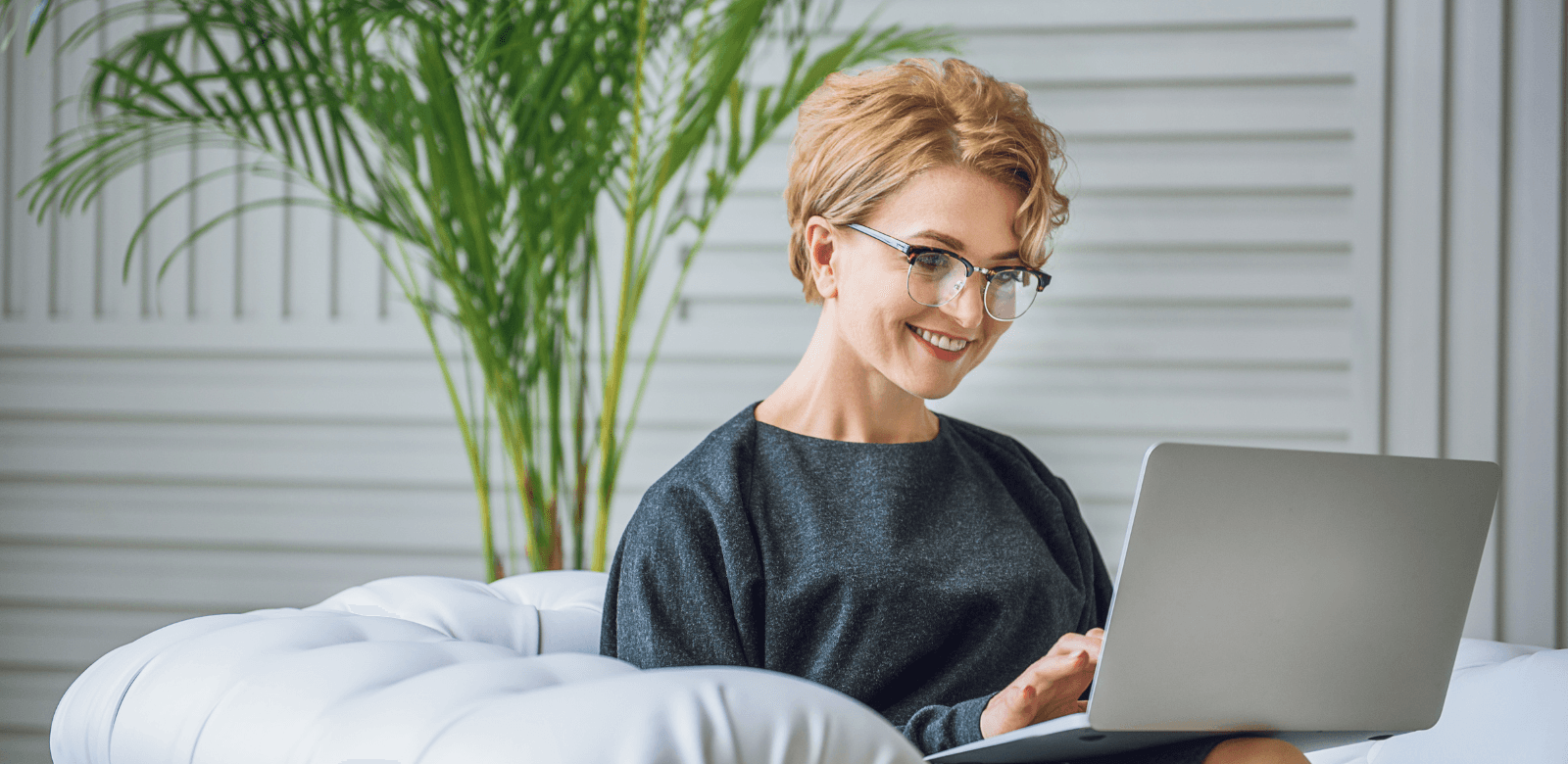 Comparison between manual agency and digital AA workflows